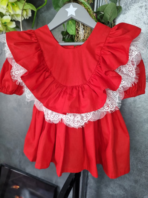 rochie din bumbac certificat oeko tex accesorizat cu dantelă și chiloțel pentru bebe versatil si realizabil din diverse culori și nuanțe atelier ivi exclusiv